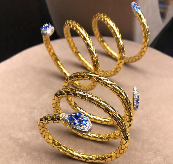 bangle
